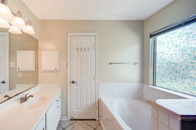 Building Photo - 3259 Enchanted Hollow Ln