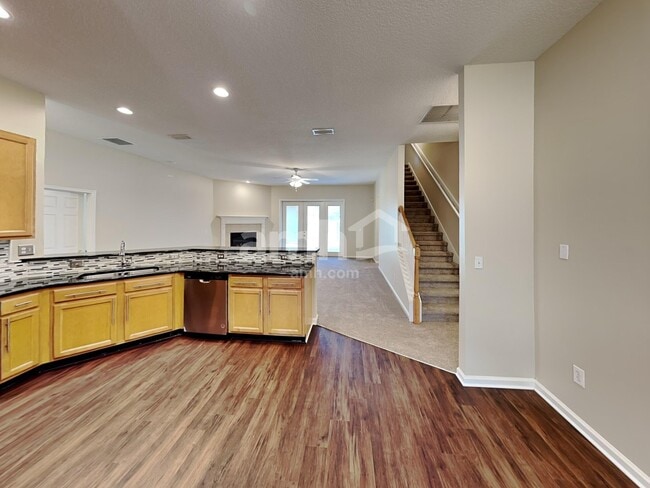 Building Photo - 1943 Wages Way S