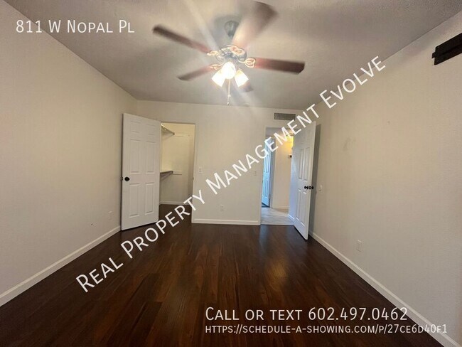 Building Photo - 811 W Nopal Pl