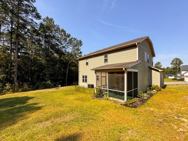 Building Photo - 267 High Leaf Dr