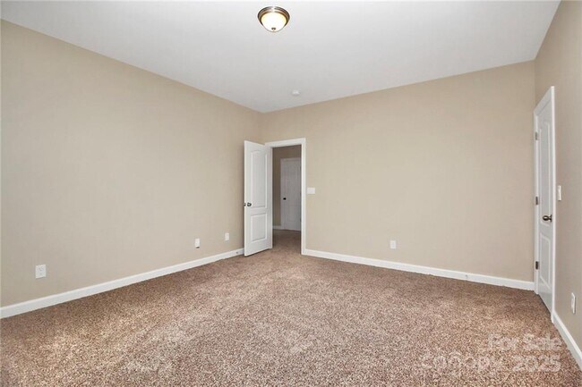 Building Photo - 311 Palmerston Ln