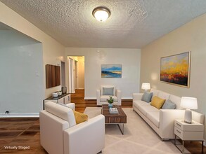 Building Photo - 15Central