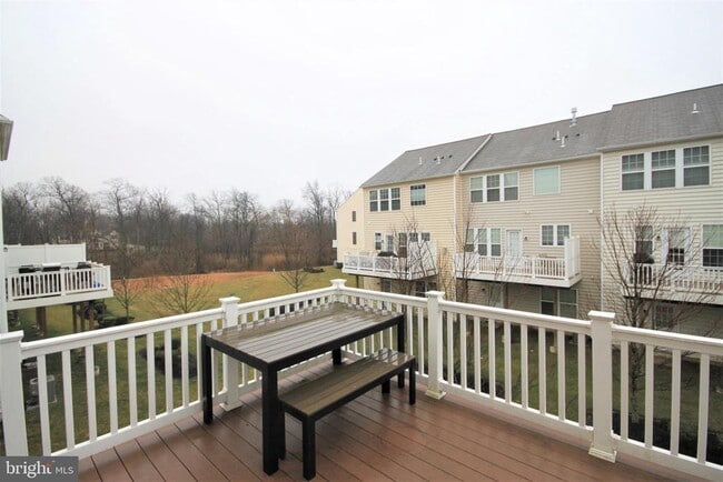 Building Photo - 609 Ellison Dr