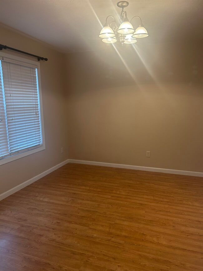 Building Photo - 125 Joyce Dr