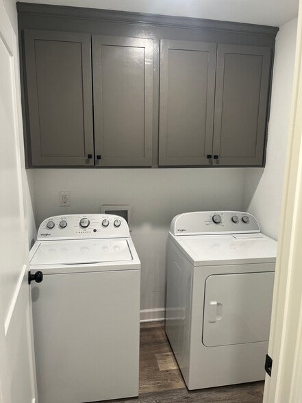 Building Photo - 120 Sunset Ave