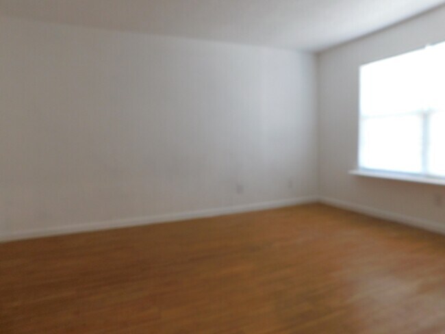 Building Photo - 603 Spirit Ct