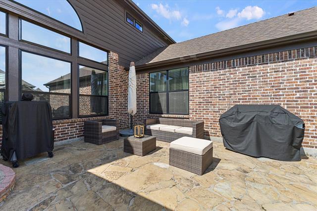 Building Photo - 2245 Gulfstream Dr