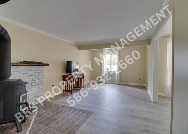 Building Photo - Move In Ready 3-Bedroom Home for Rent – West Bloomfield, MI