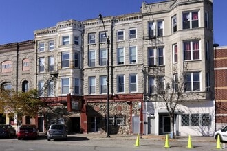 Building Photo - 1854 S Blue Island Ave