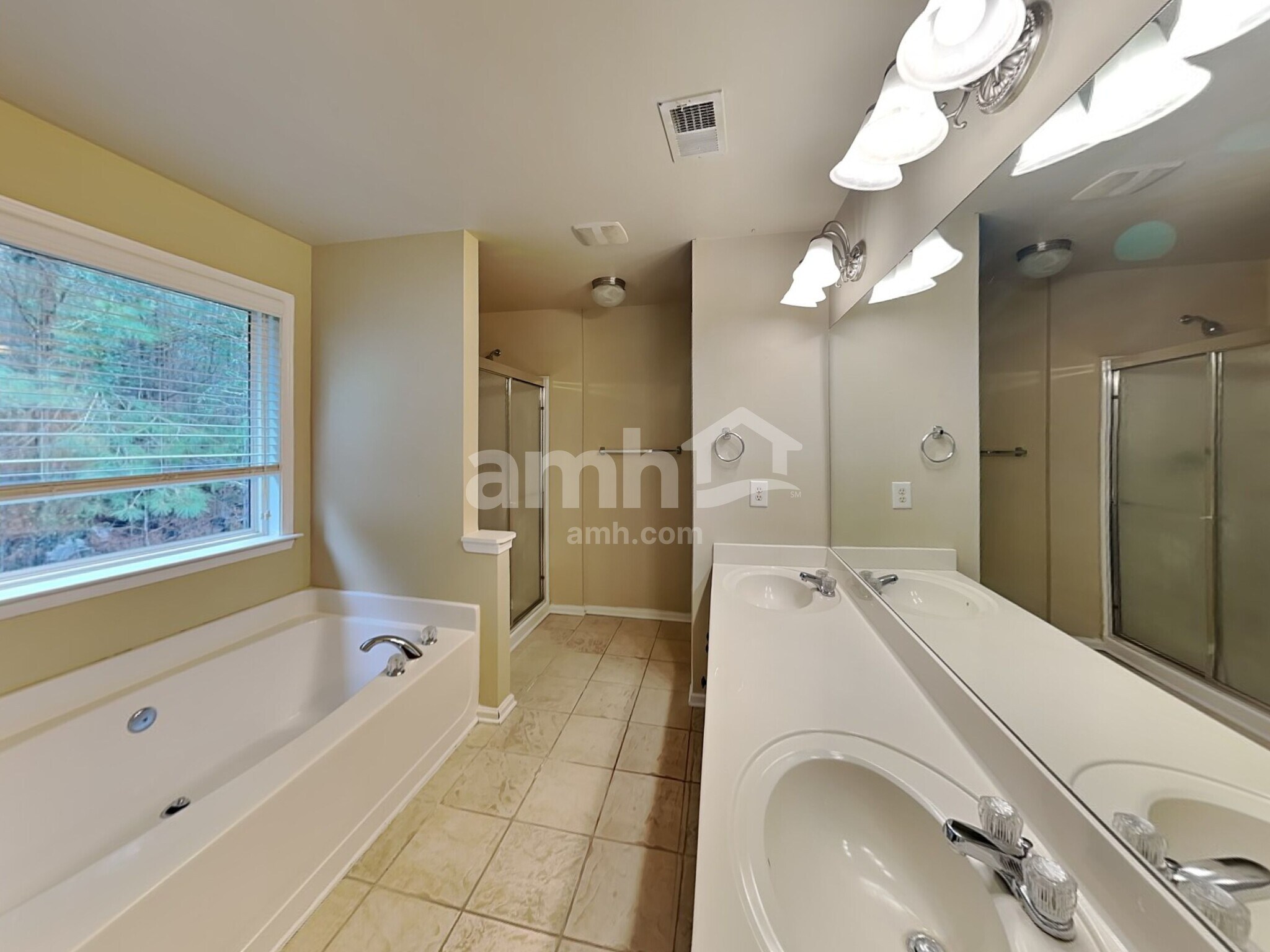 Building Photo - 5177 Rosewood Pl