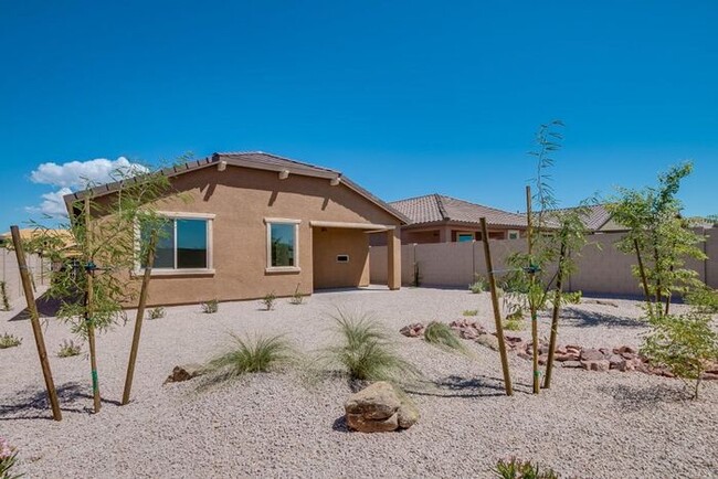 Building Photo - This stunning single-story home!