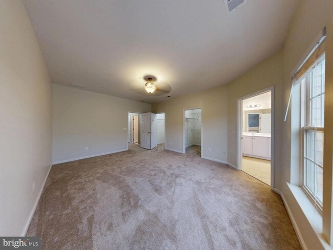 Building Photo - 9321 Hundith Hill Ct