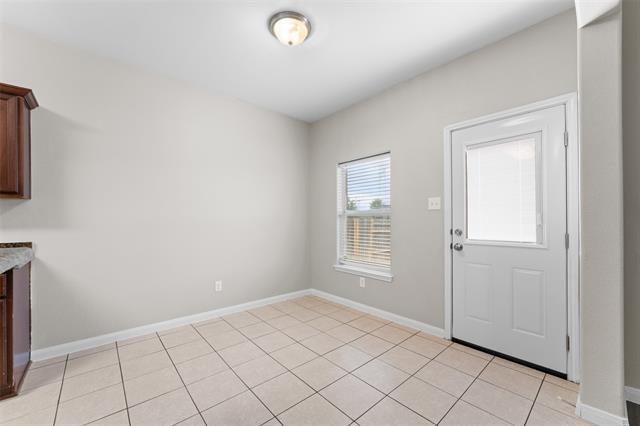 Building Photo - 504 Riverbed Dr