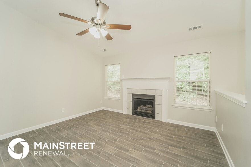 Building Photo - 340 Graham Meadow Dr