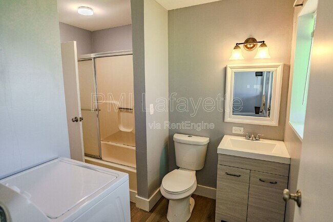 Building Photo - 2310 Sequoya Dr