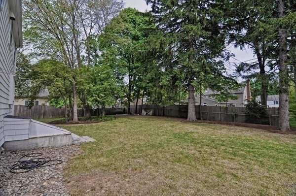 Building Photo - 58 Hartford St