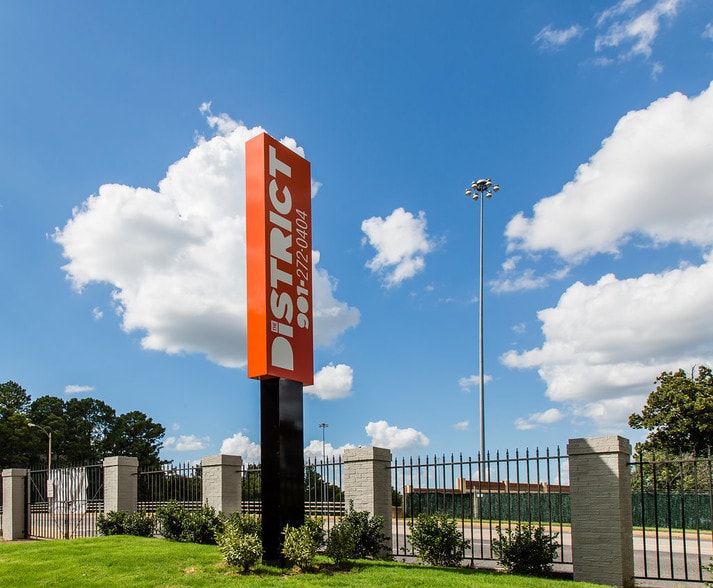 Building Photo - 1161 Poplar