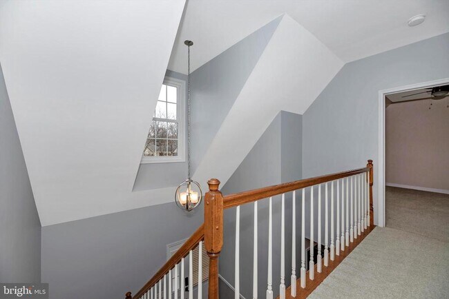 Building Photo - 910 McLendon Dr