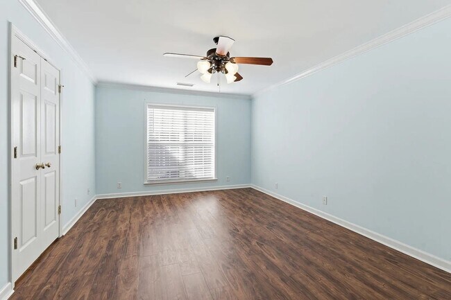 Building Photo - Waywood Drive