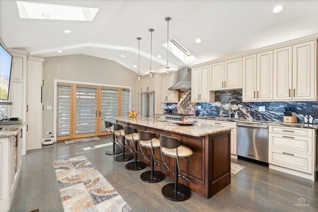 Building Photo - 1052 Margret St