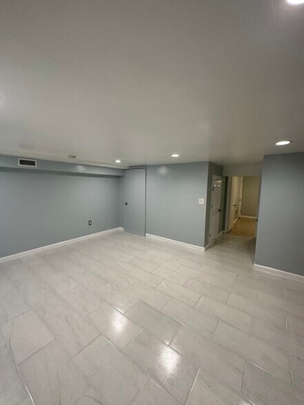 Building Photo - 17411 109th Ave