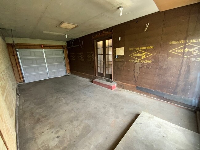 Building Photo - 205 North St