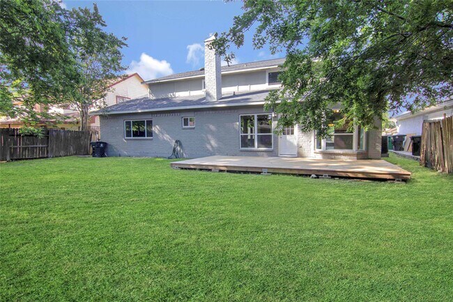 Building Photo - 12811 Golden Tee Ln