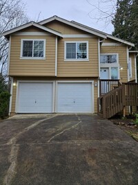 Building Photo - 4 Bedroom 3 Bath Located in Napavine