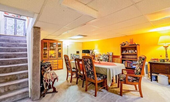 Building Photo - 9768 Jackson St