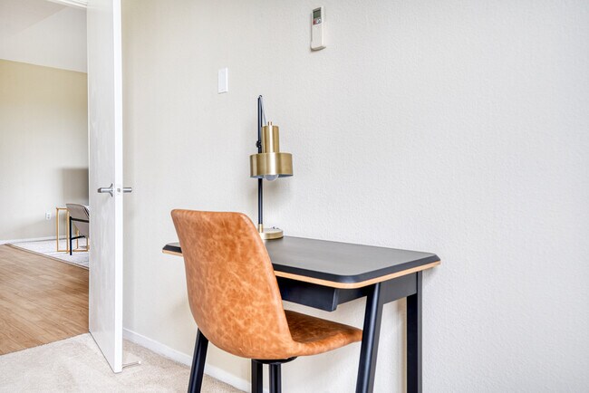 Building Photo - 508 Railway Ave