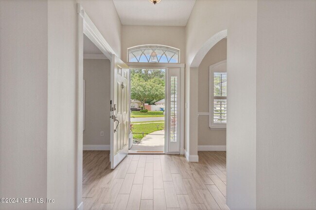 Building Photo - 13260 Bonaparte Ln