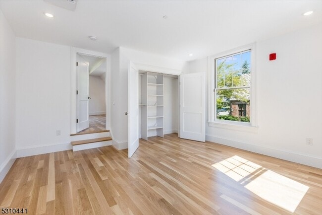 Building Photo - 63 Park St