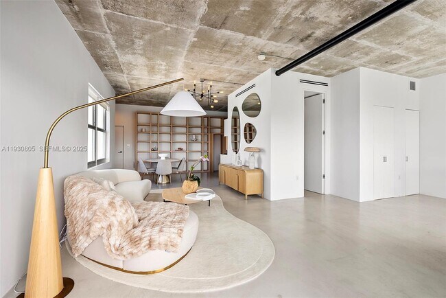 Building Photo - 3 Island Ave