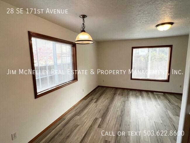 Building Photo - Nice 3 Bedroom Home