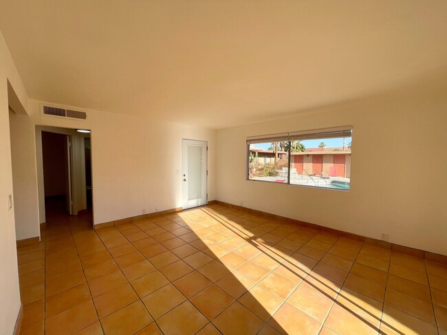 Building Photo - COMING SOON! 1 Bedroom 1 Bathroom Apartment in Palm Desert! CLOSE TO EL PASEO