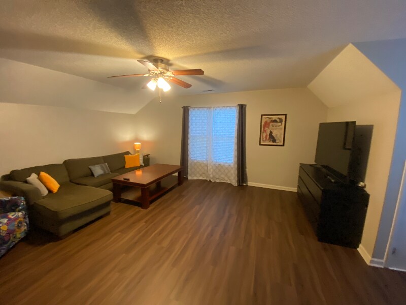 Building Photo - 7434 Frances Irene Dr