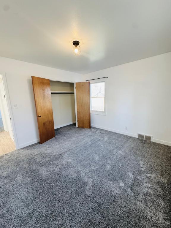 Building Photo - 410 Holbrook Dr