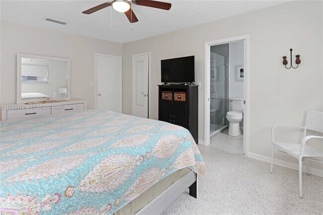 Building Photo - 330 Van Buren St