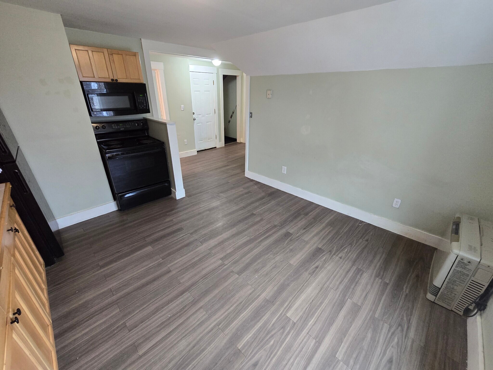 Building Photo - 6 Dixon St