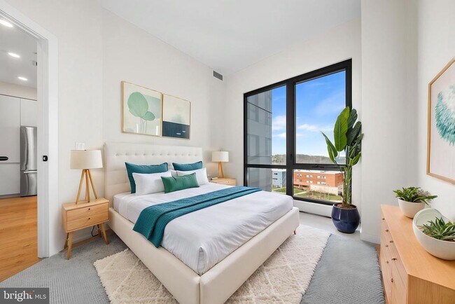 Building Photo - 255 W Falls Station Blvd