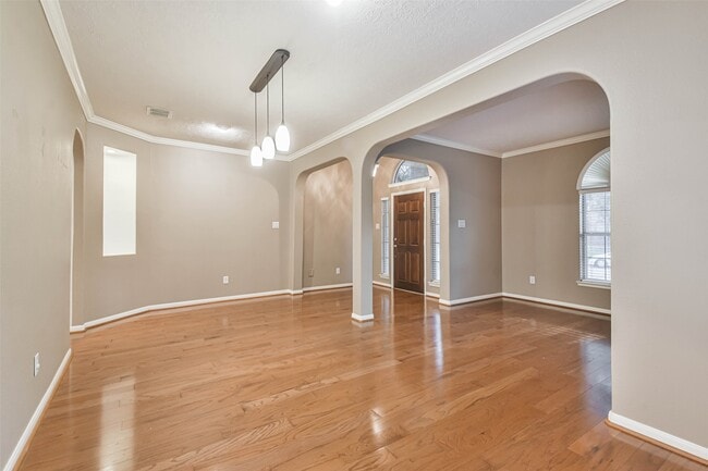 Building Photo - 20942 Wind Field Ln