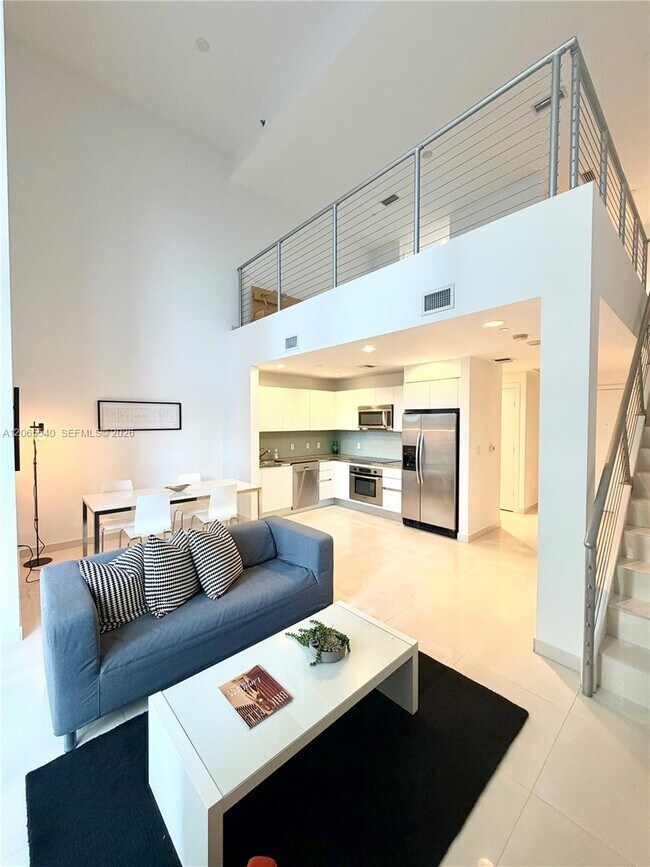 Building Photo - 1050 Brickell Ave