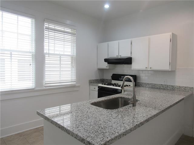 Building Photo - 810 Moss St