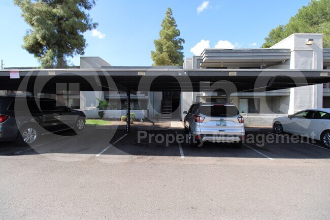 Building Photo - 3435 W Danbury Dr