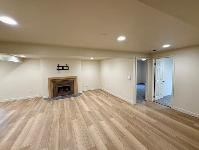 Building Photo - 8097 S 3680 W