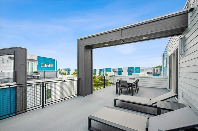 Building Photo - 7770 Sandy Ridge Dr