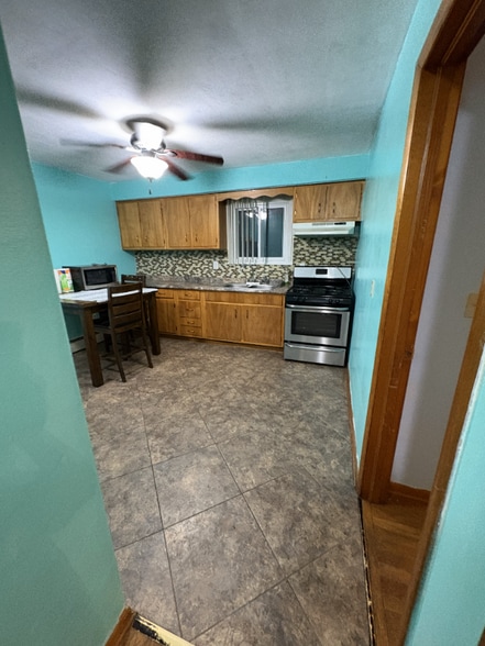 Building Photo - 58 High St