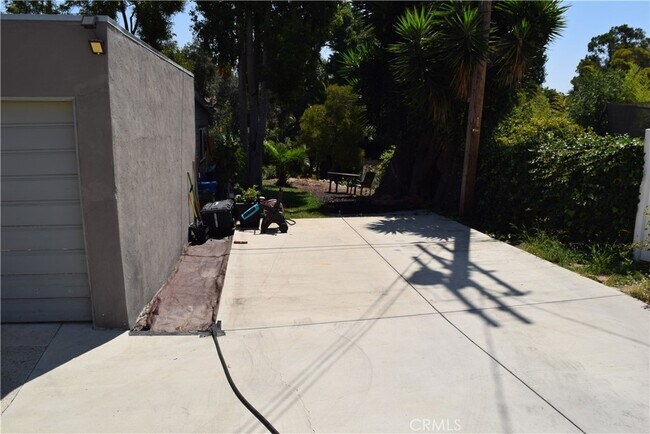 Building Photo - 1120 S Patton Ave