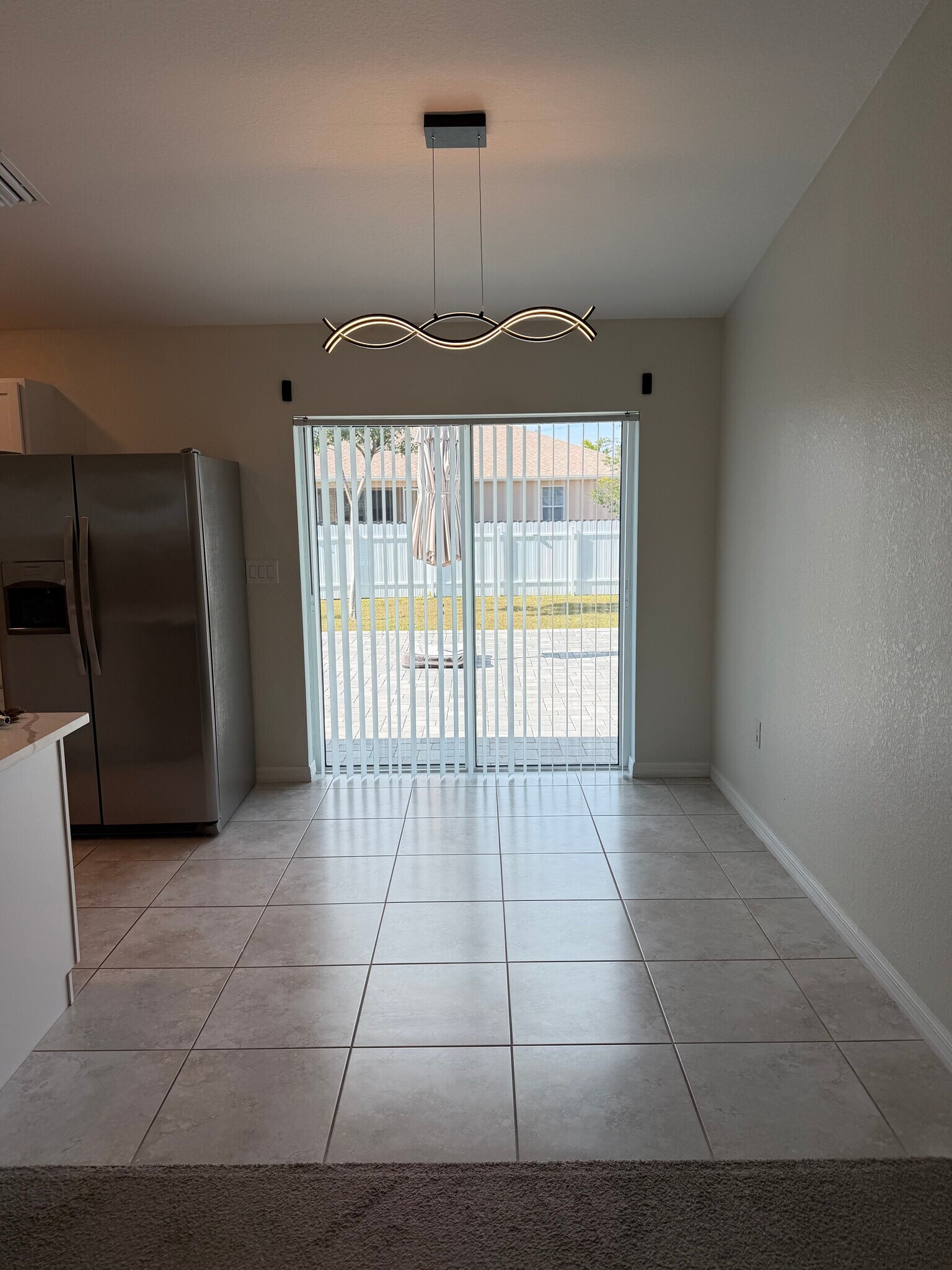 Dining area - 2120 NW 18th Ave