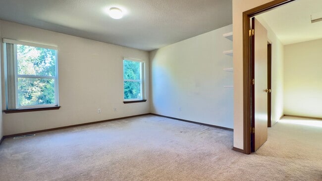 Building Photo - Tumwater 3 Bedroom plus Loft in Desirable ...
